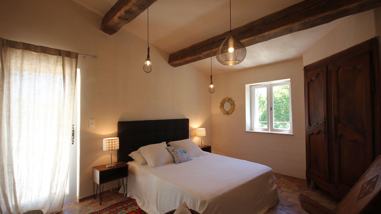 Photo of Bedroom in Rustrel