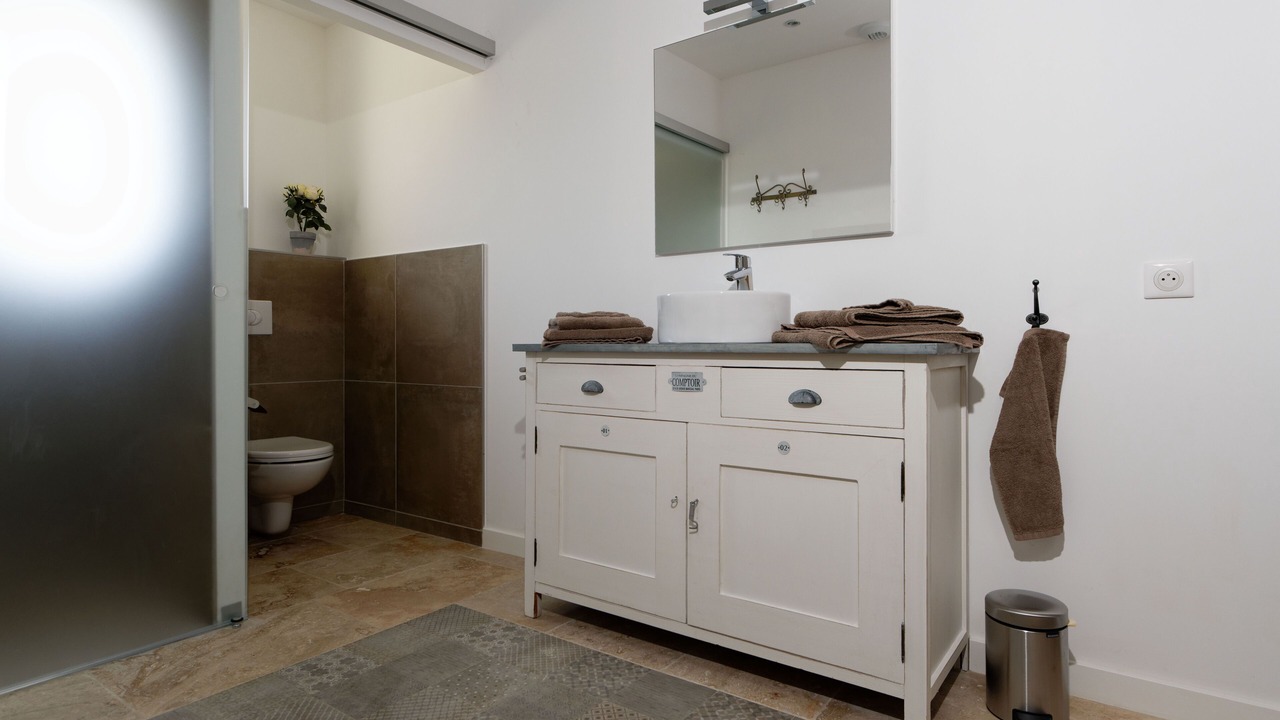 Photo of Bathroom in Chateaurenard