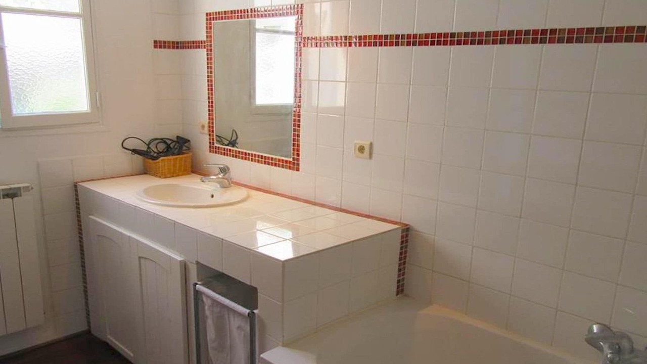Photo of Bathroom in Mormoiron
