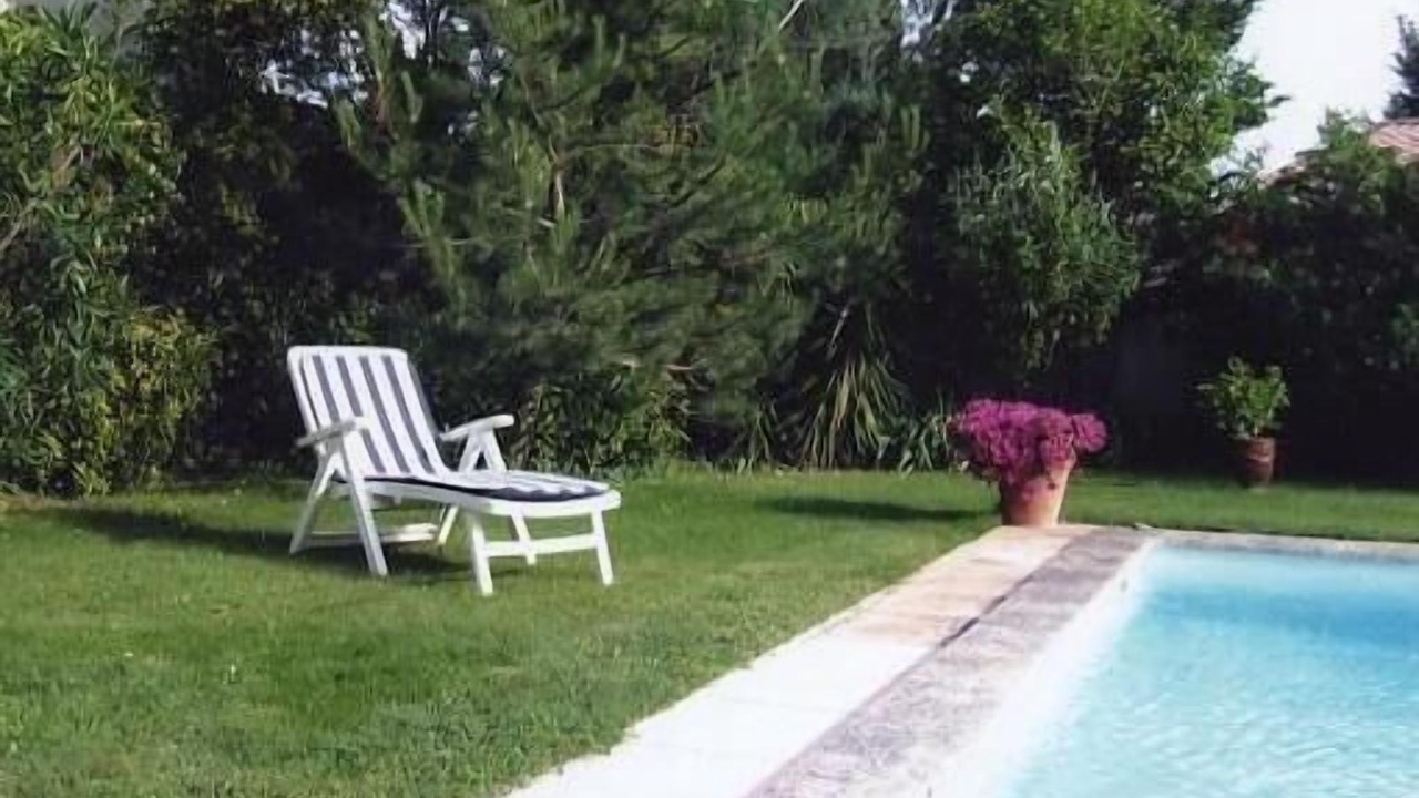 Photo of Outdoor in Tavel