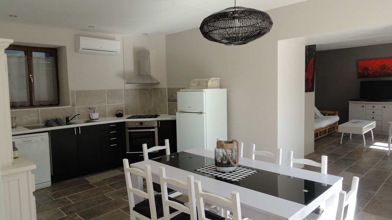 Photo of Kitchen in Serignan-du-Comtat