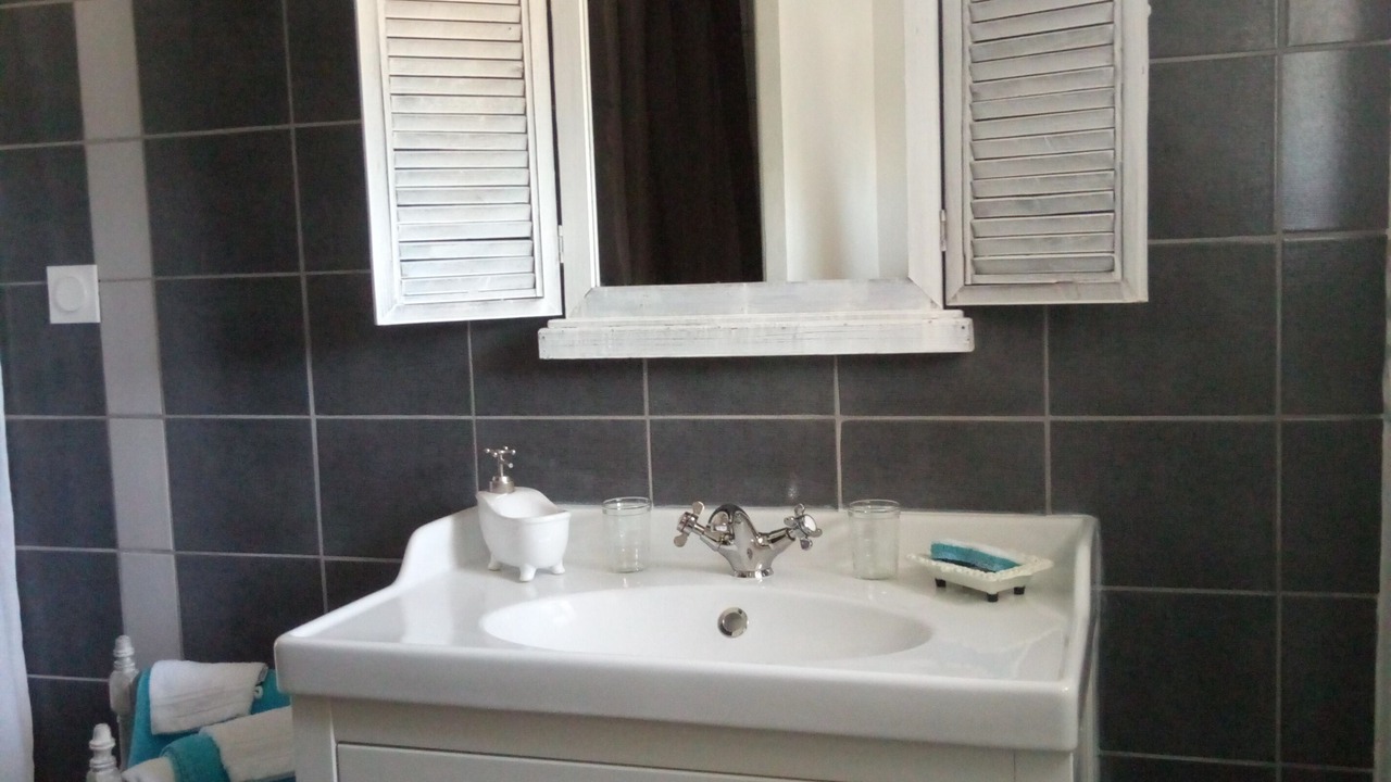 Photo of Bathroom in Serignan-du-Comtat