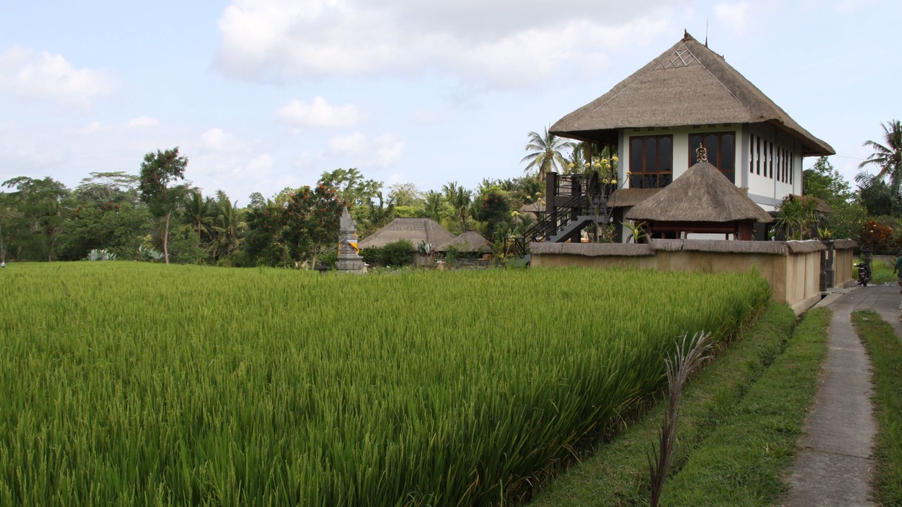 Photo of Outdoor in Sambahan