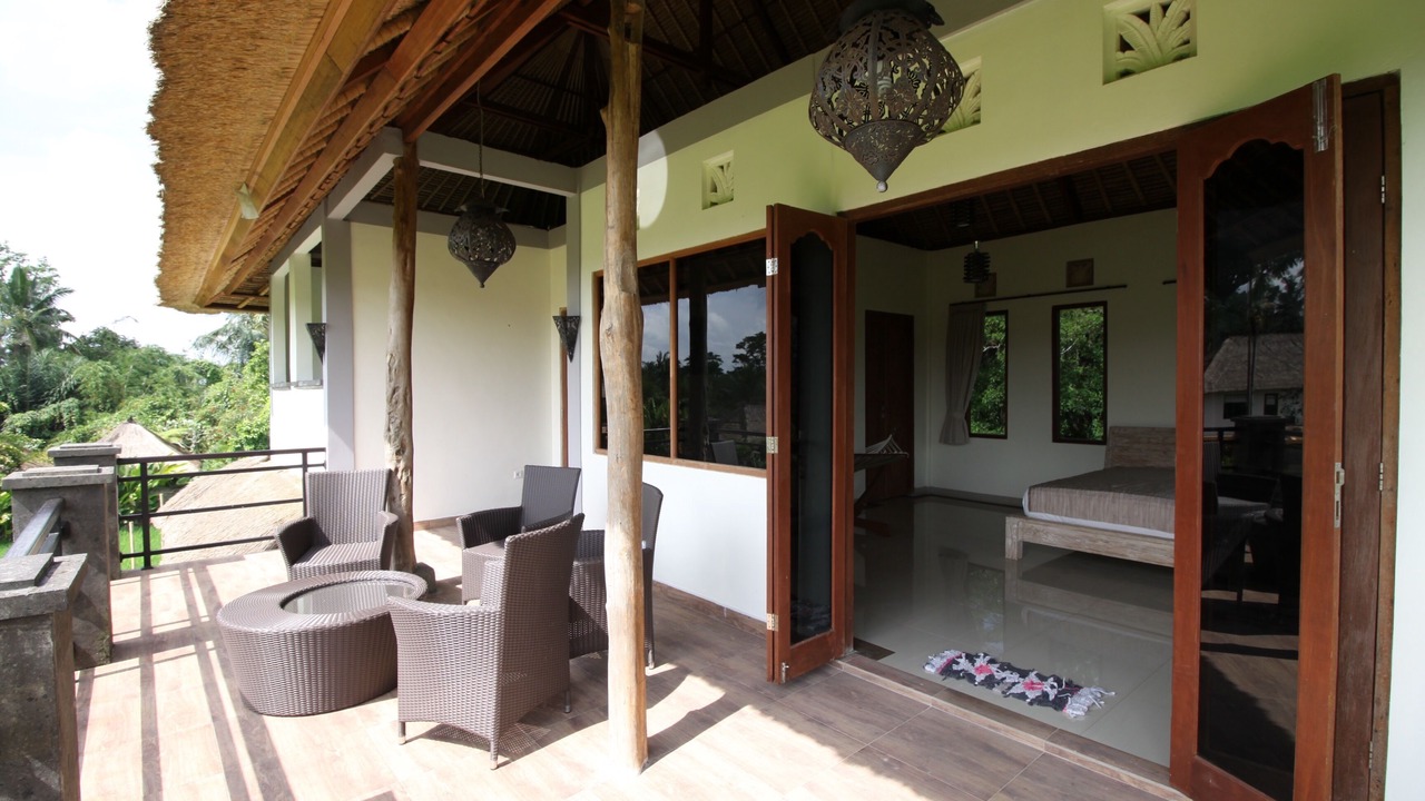 Photo of Patio Balcony in Sambahan