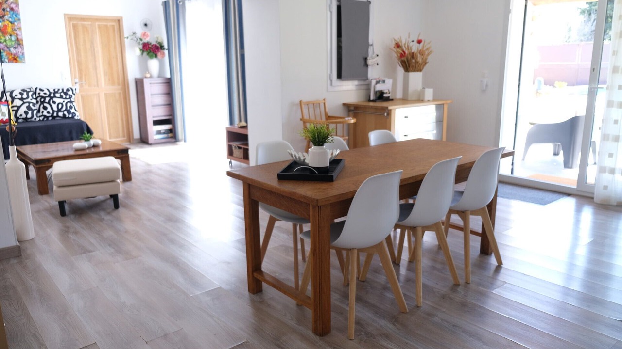 Photo of Livingroom in Mouries