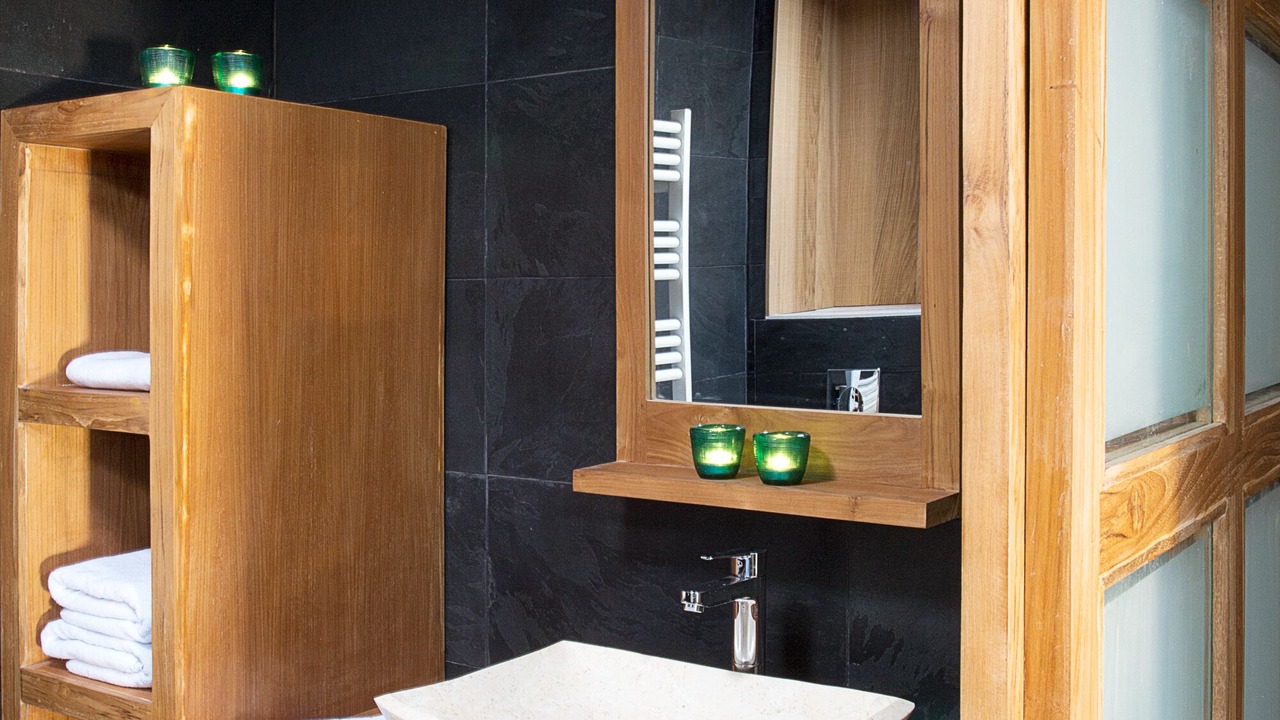 Photo of Bathroom in Lourmarin