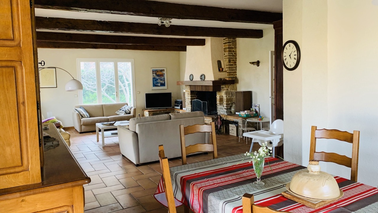 Photo of Livingroom in Bandol
