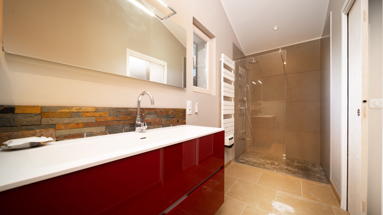 Photo of Bathroom in Simiane-la-Rotonde