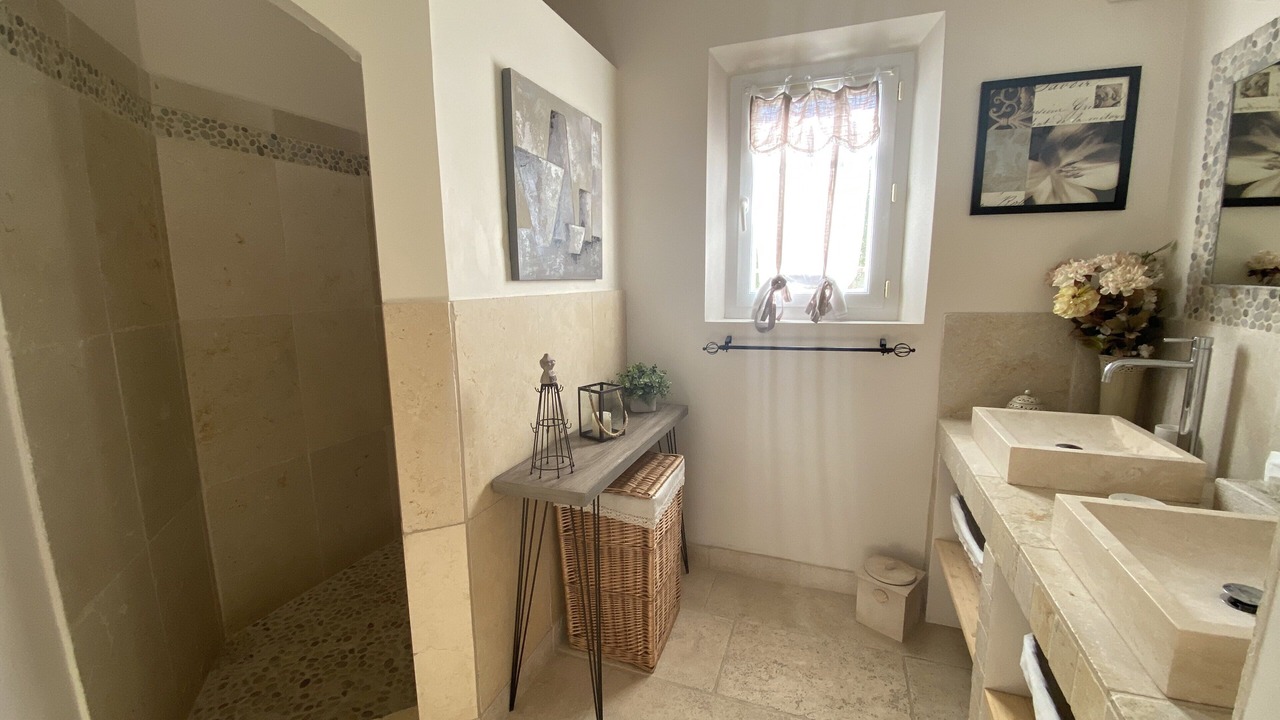 Photo of Bathroom in Pont Royal