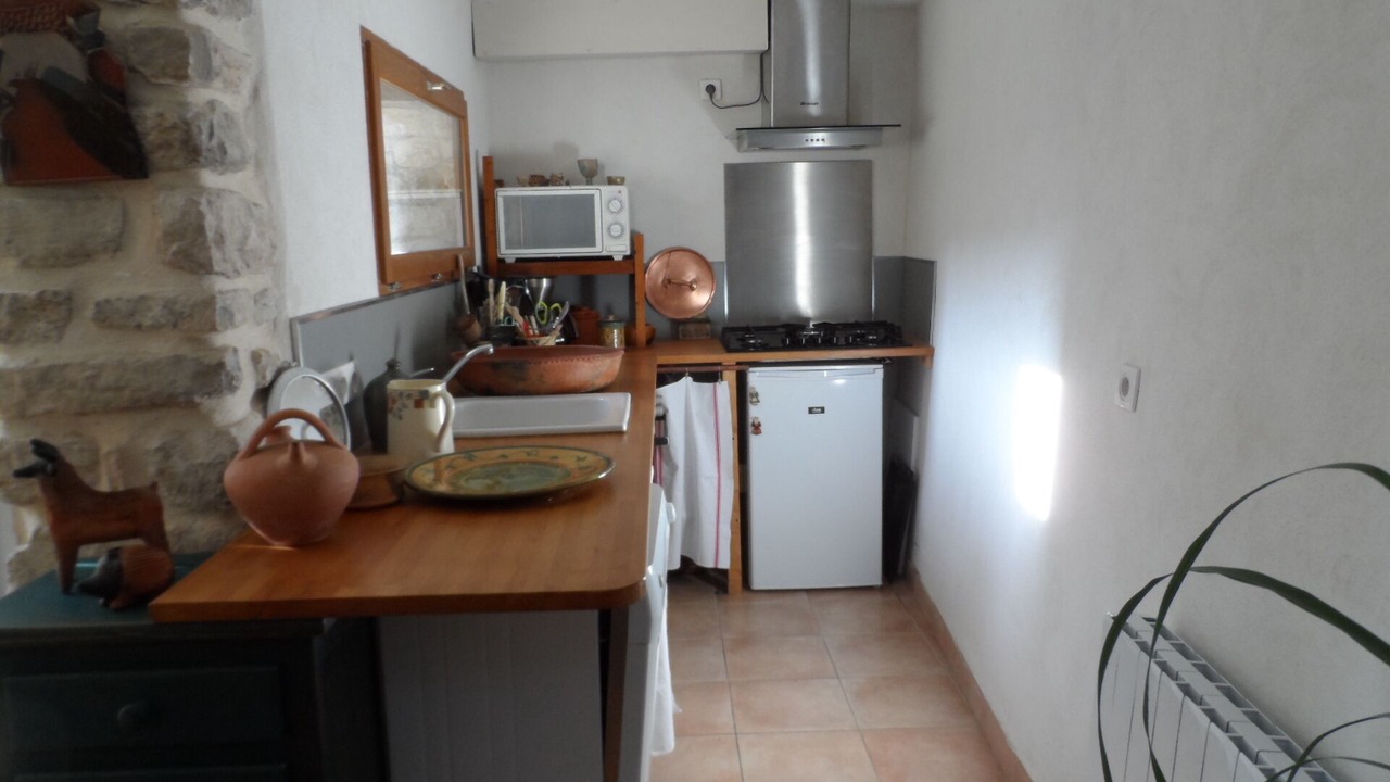 Photo of Kitchen in Saint-Martin-de-Castillon
