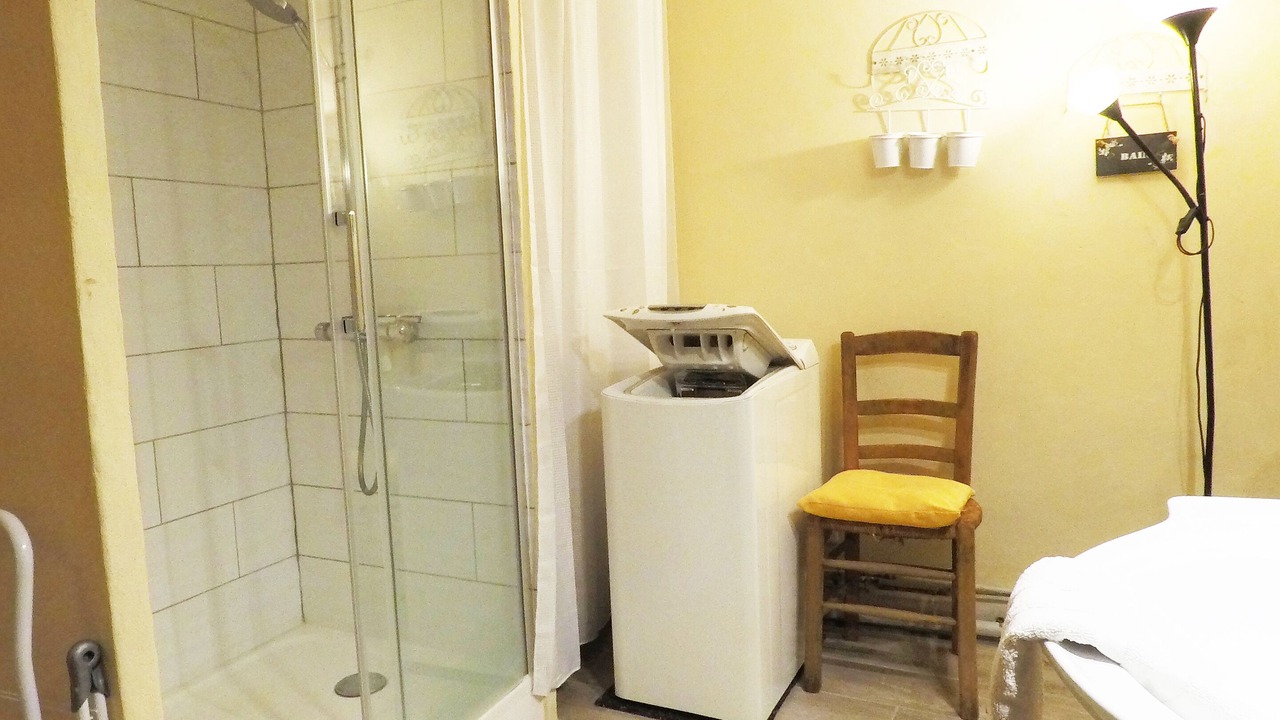 Photo of Bathroom in Arles City Centre