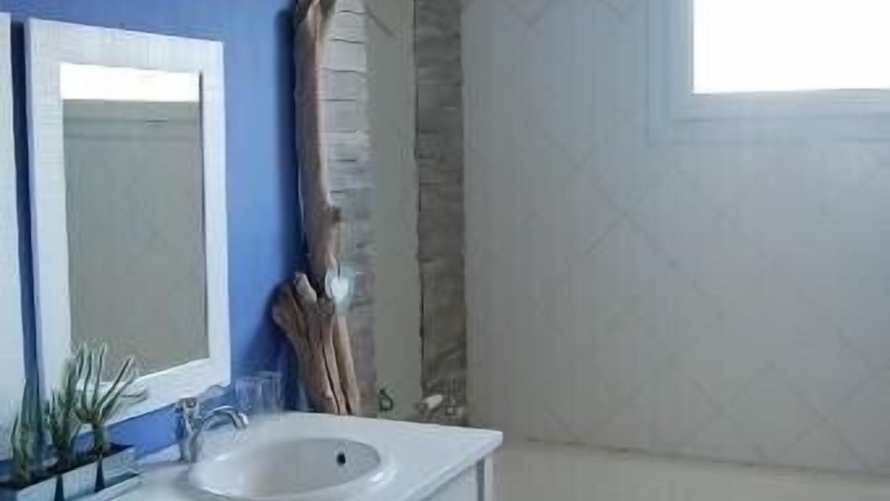 Photo of Bathroom in Chateaurenard