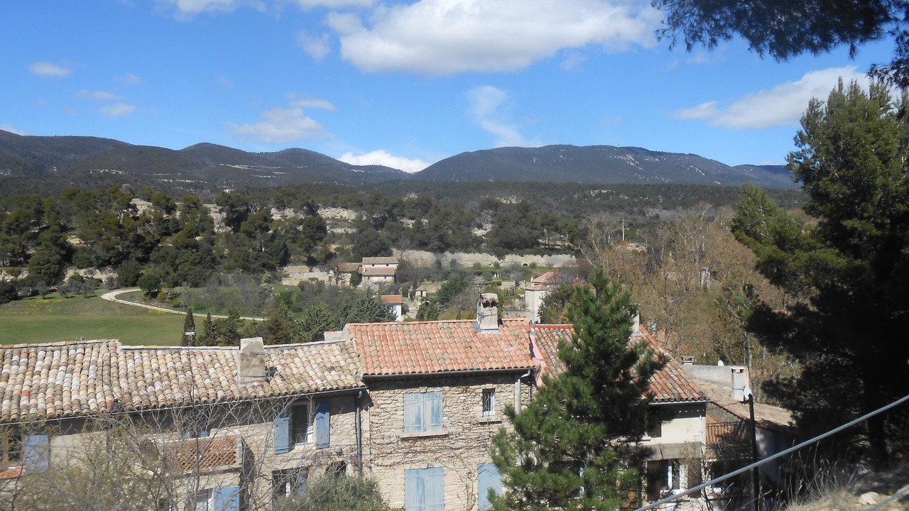 Photo of Others in Cucuron