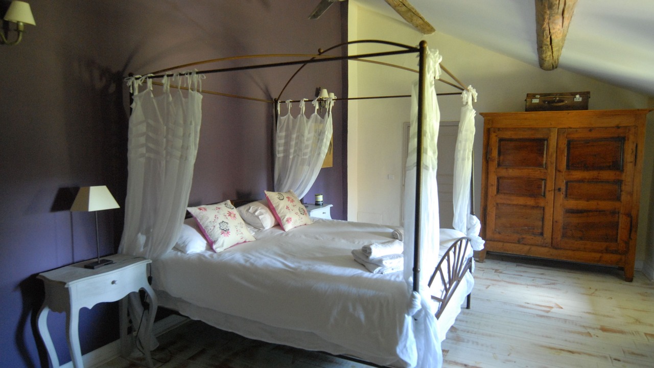 Photo of Bedroom in Cabrieres-d'Avignon