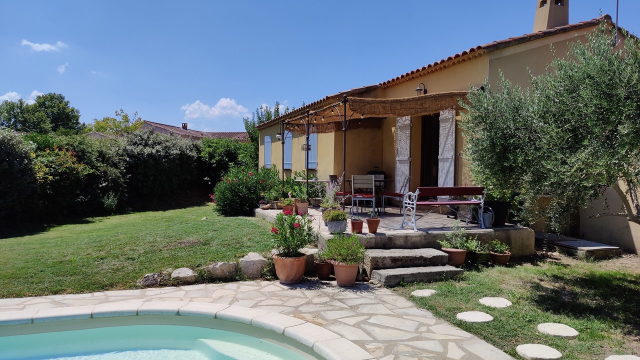 Photo of Outdoor in L'Isle-sur-la-Sorgue