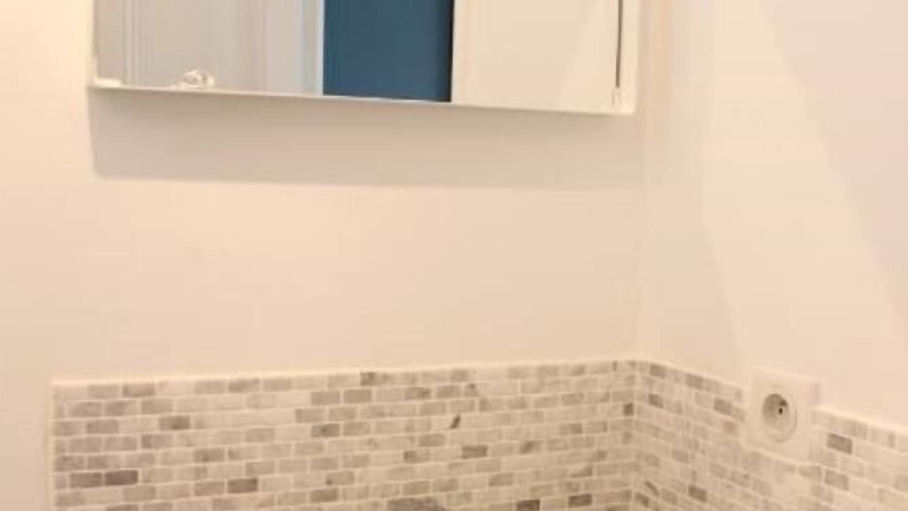 Photo of Bathroom in Avignon City Centre