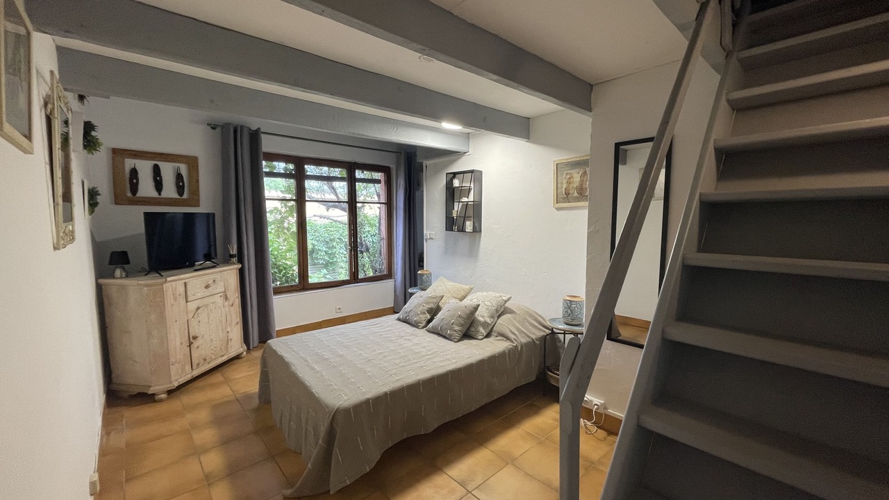Photo of Bedroom in Vers-Pont-du-Gard