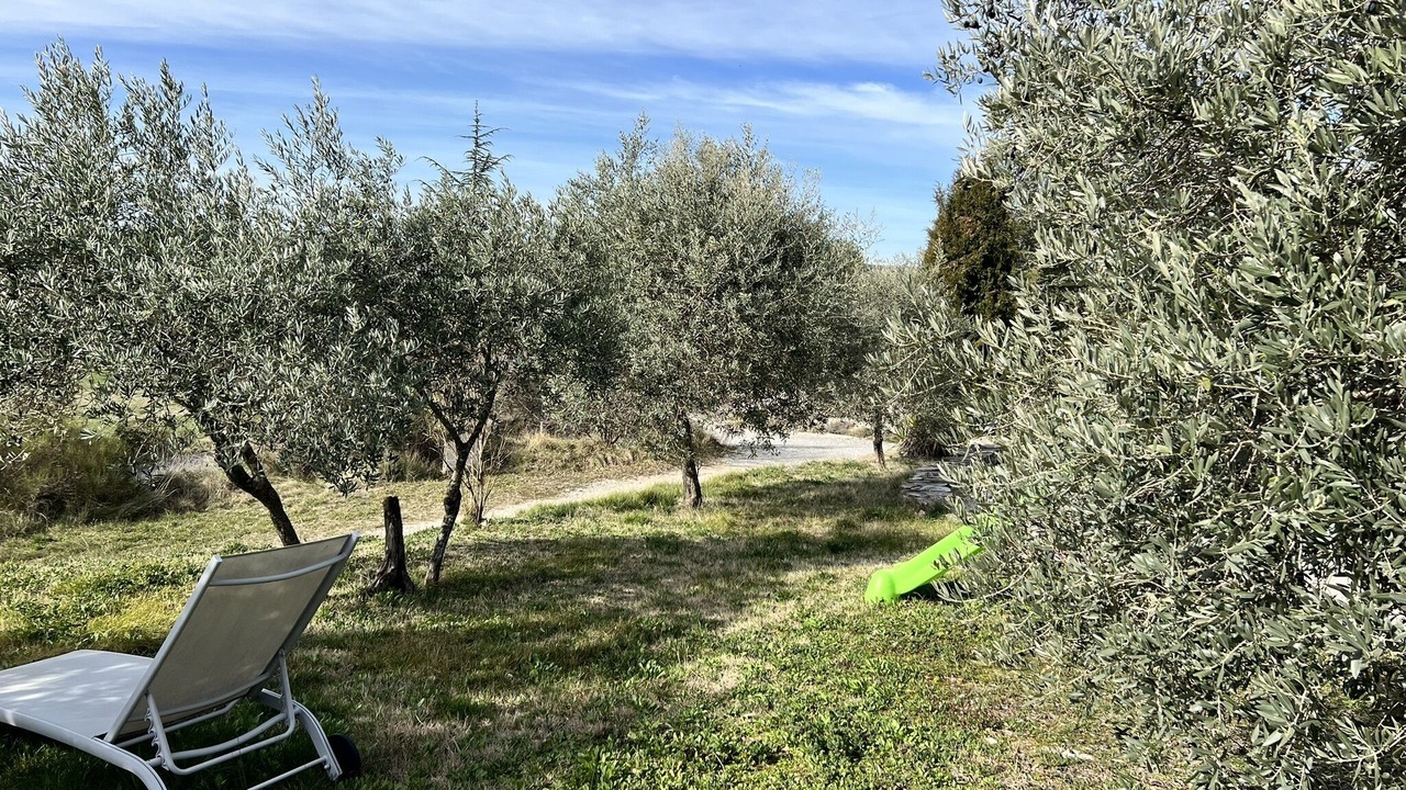 Photo of Outdoor in Saint-Michel-l'Observatoire