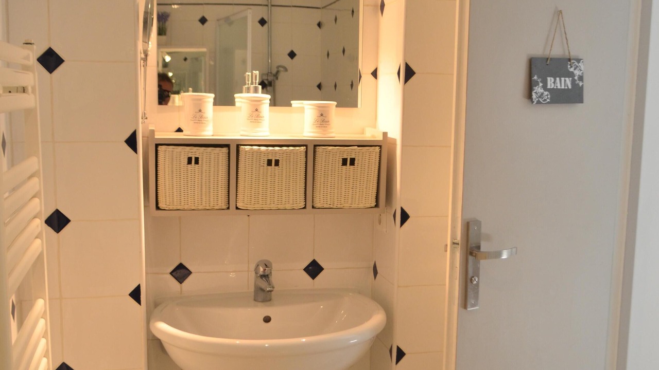 Photo of Bathroom in Rochefort-du-Gard