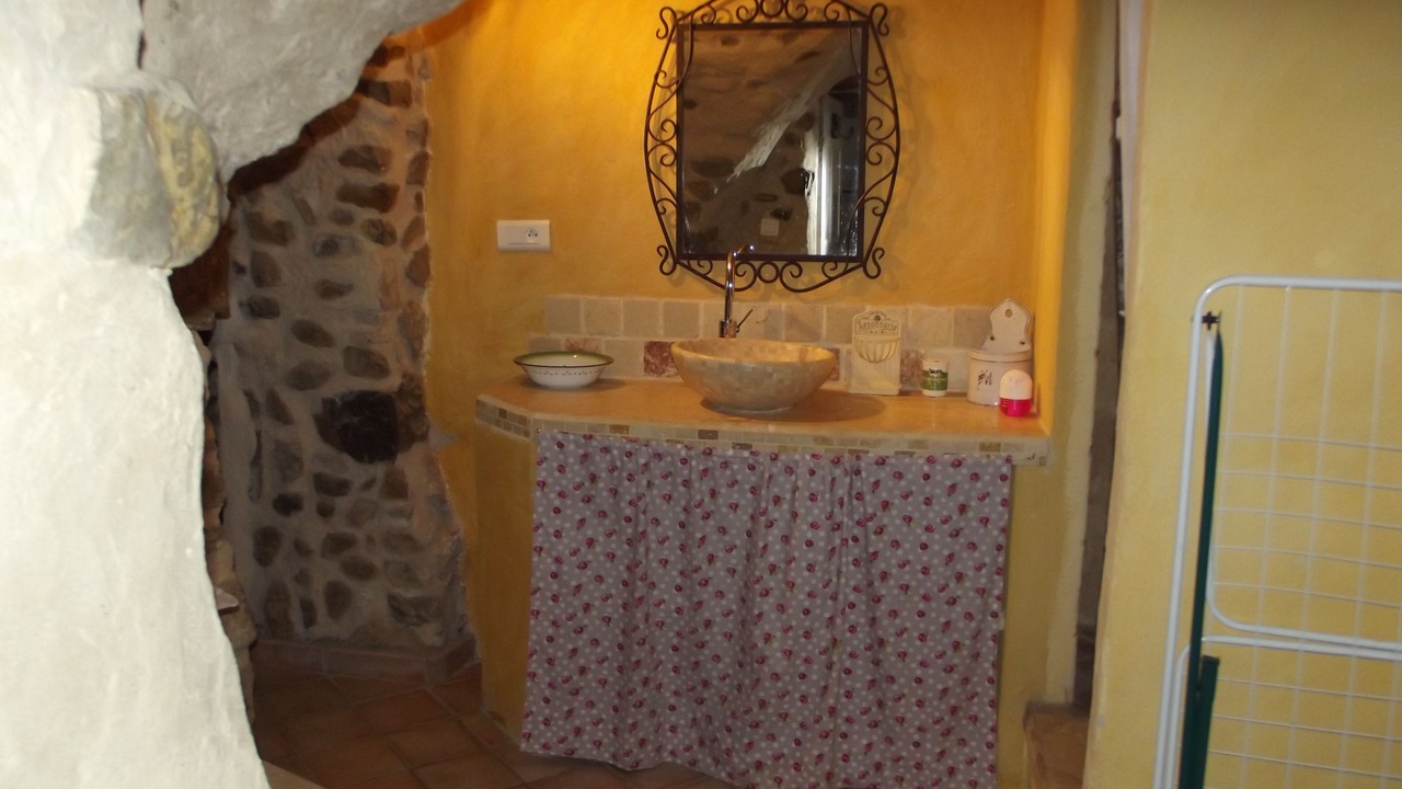 Photo of Bathroom in Valbelle