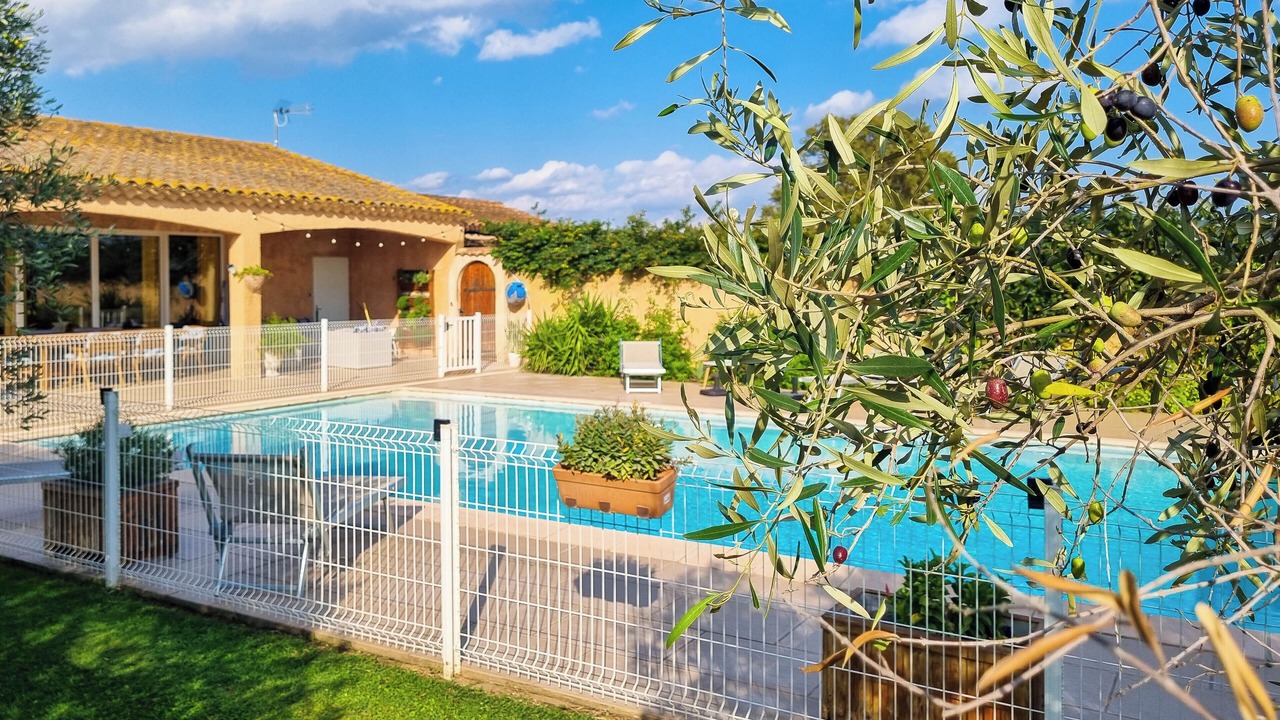 Photo of Outdoor in Arles