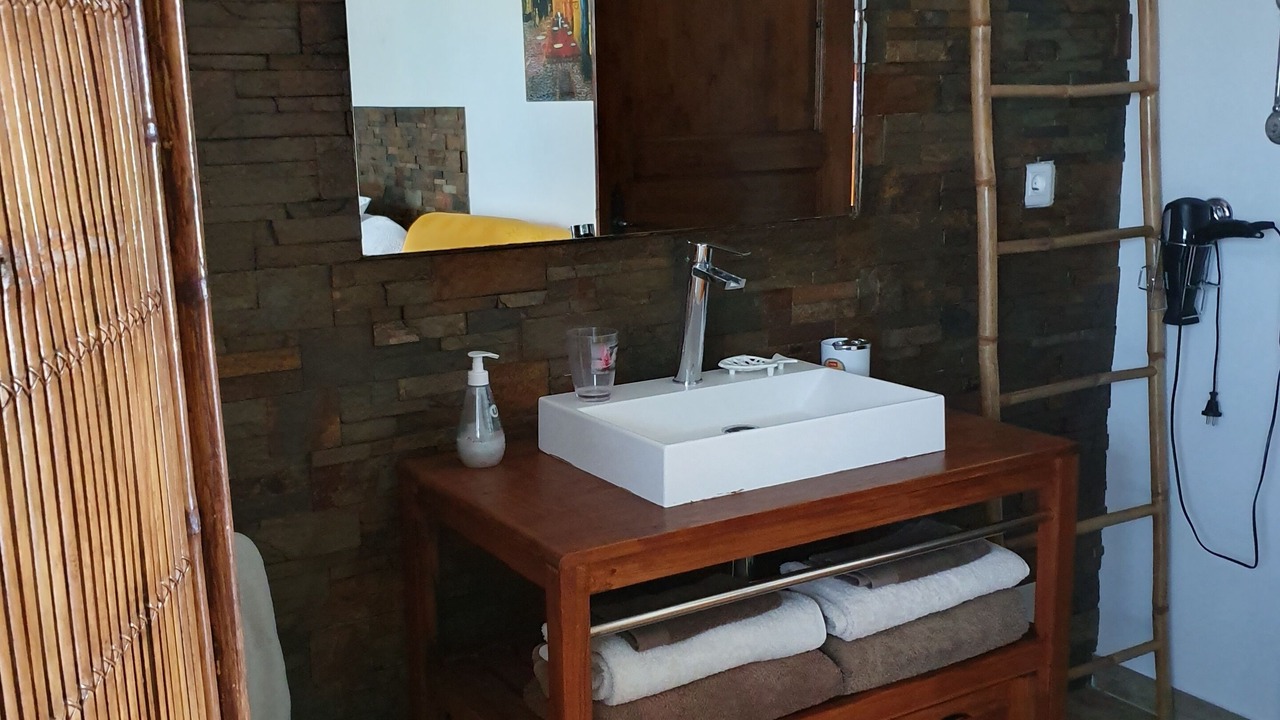 Photo of Bathroom in Arles