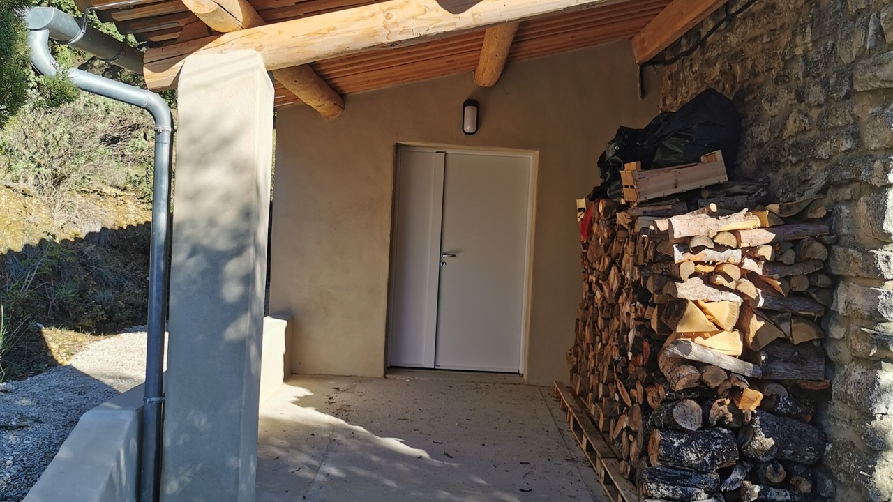 Photo of Outdoor in Suzette