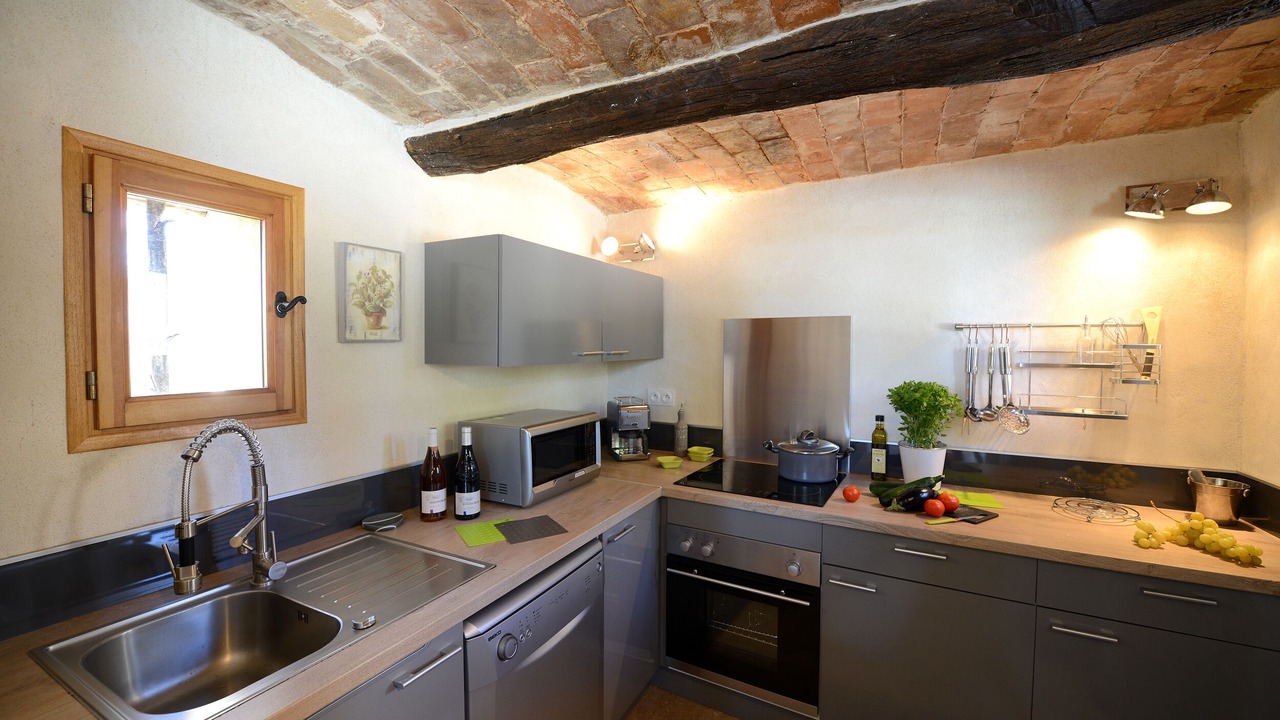 Photo of Kitchen in Vacqueyras
