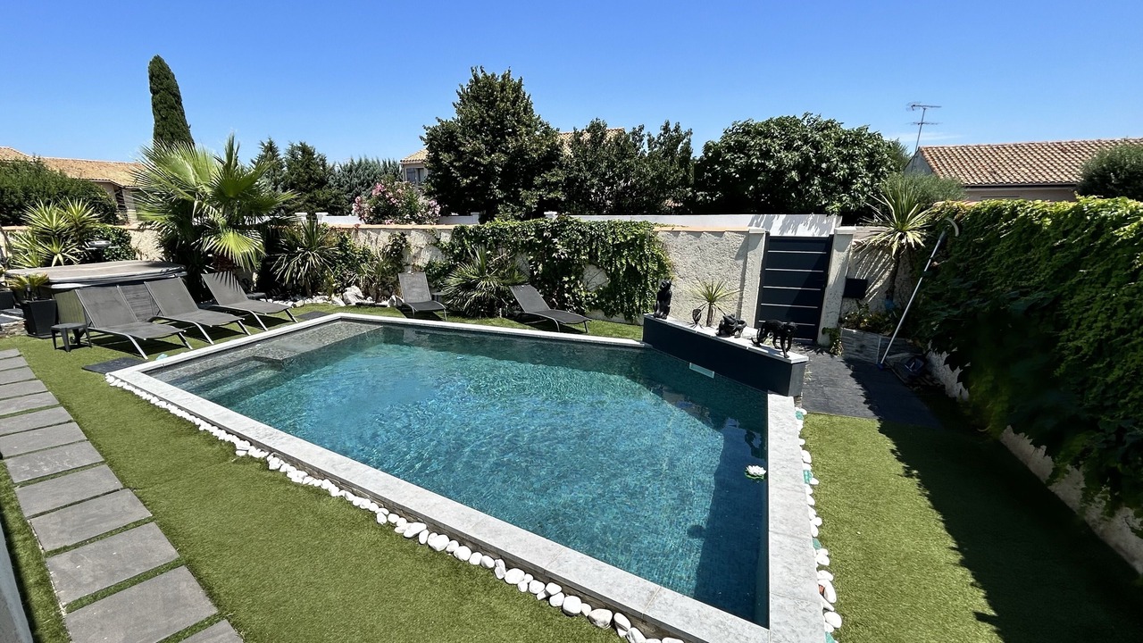 Photo of Outdoor in Garons