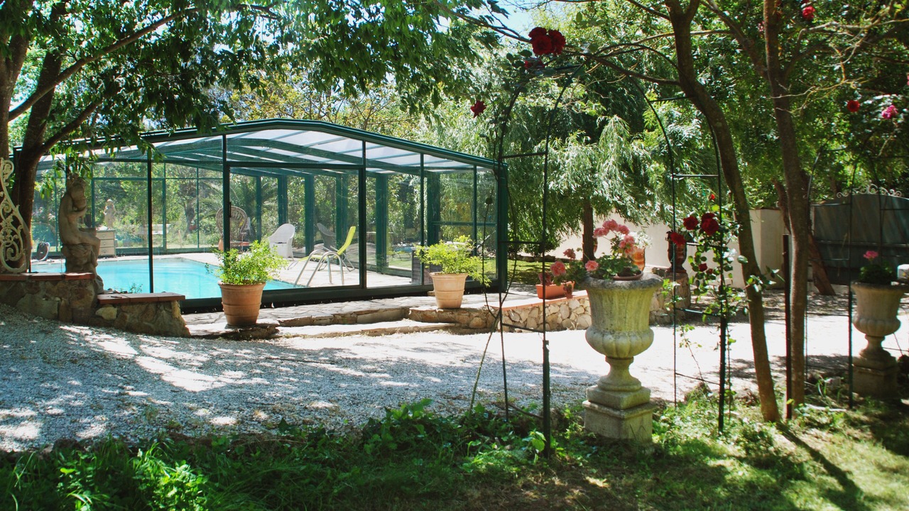Photo of Outdoor in Cuers
