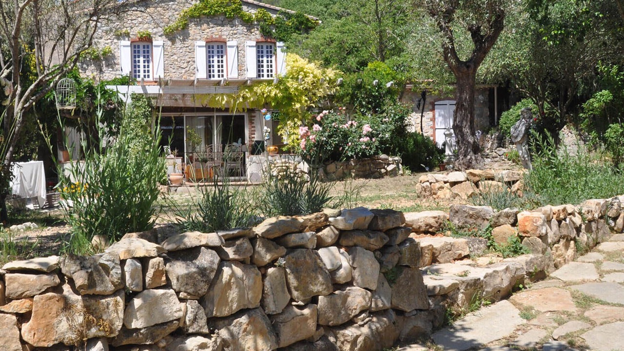 Photo of Outdoor in Cuers