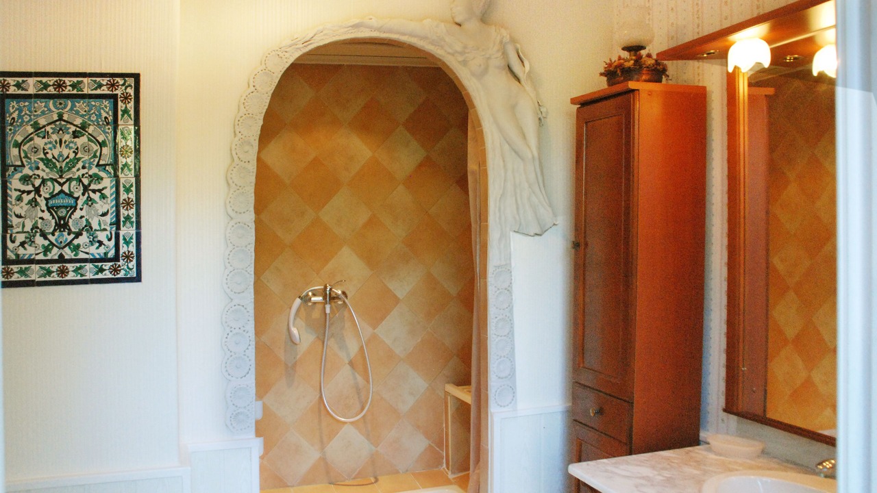 Photo of Bathroom in Cuers