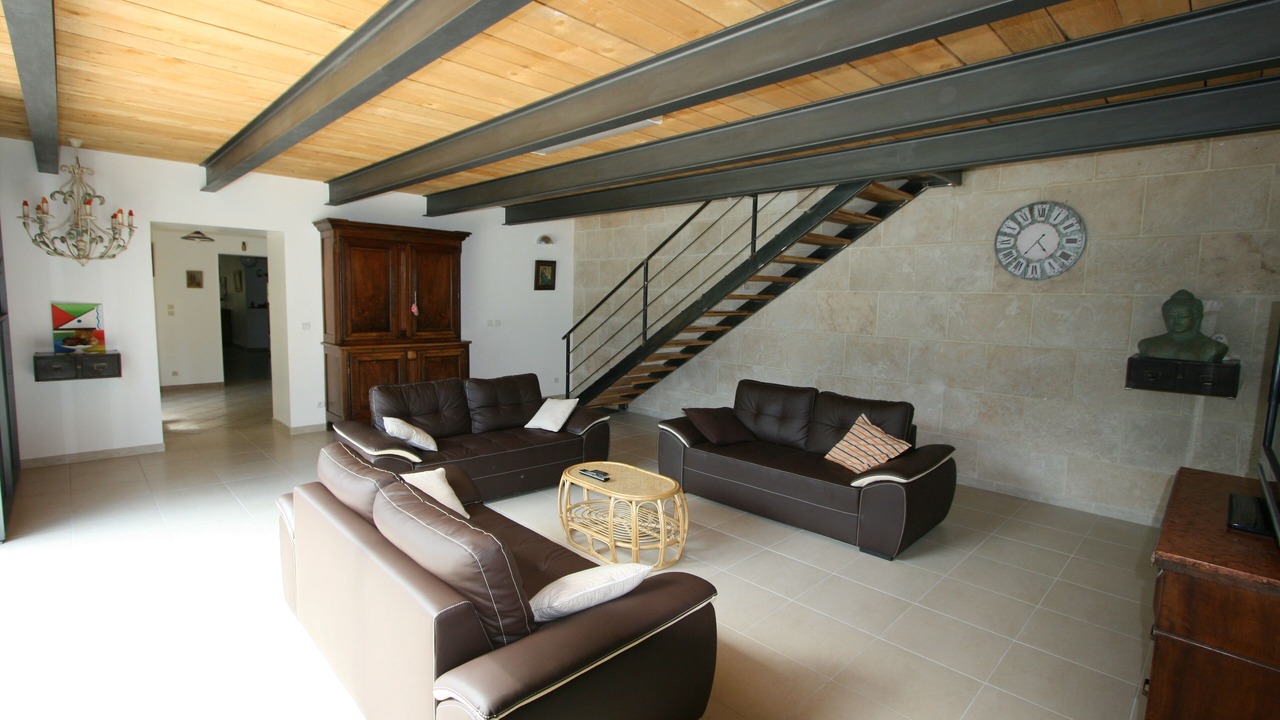 Photo of Livingroom in Villelaure
