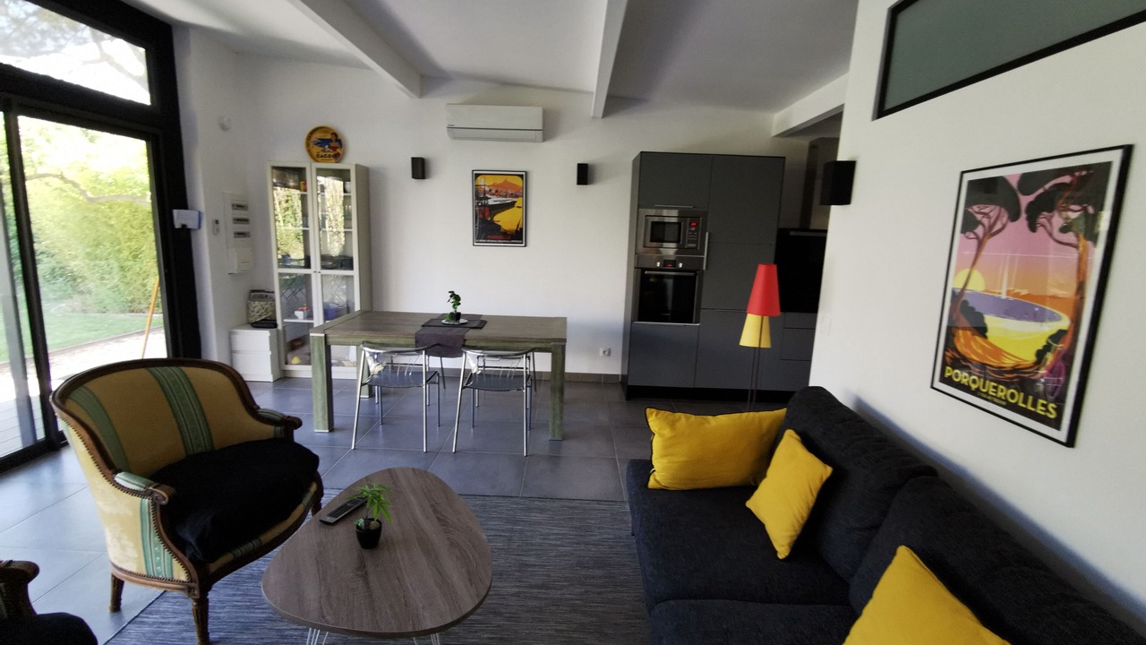 Photo of Livingroom in Cabries