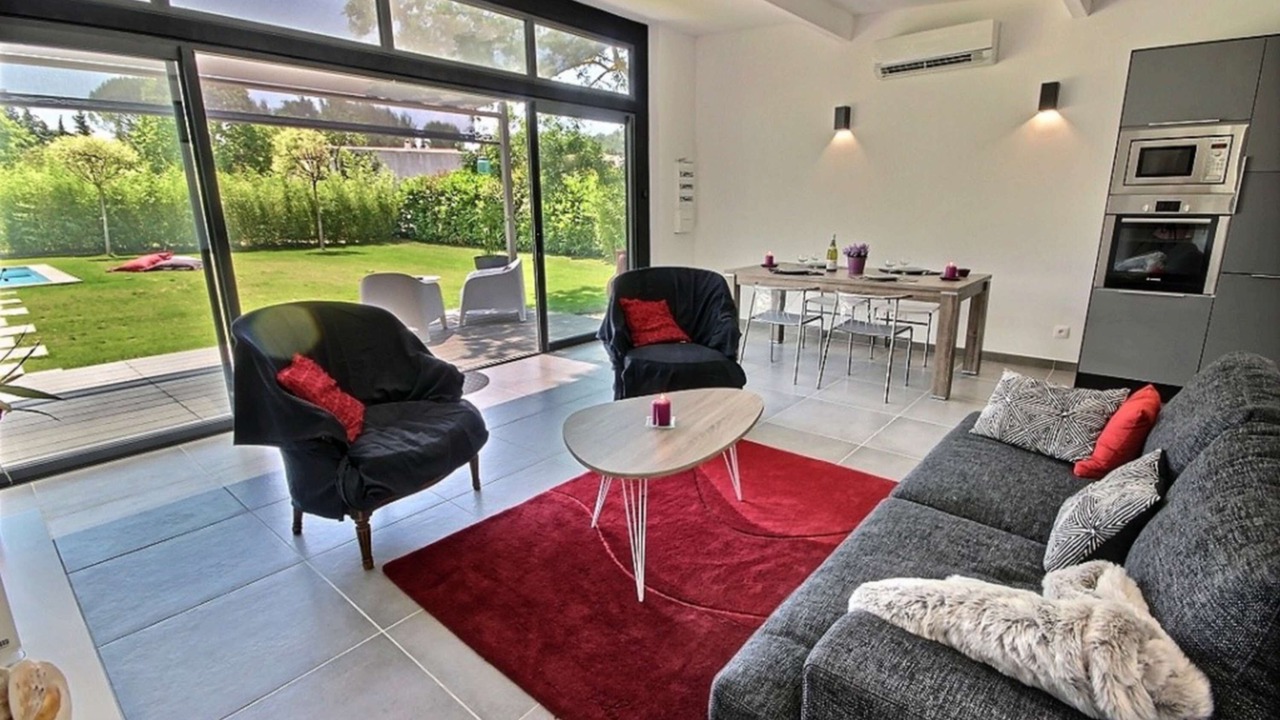 Photo of Livingroom in Cabries