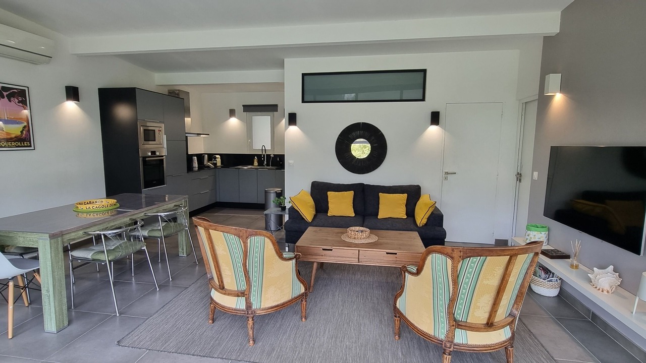 Photo of Livingroom in Cabries