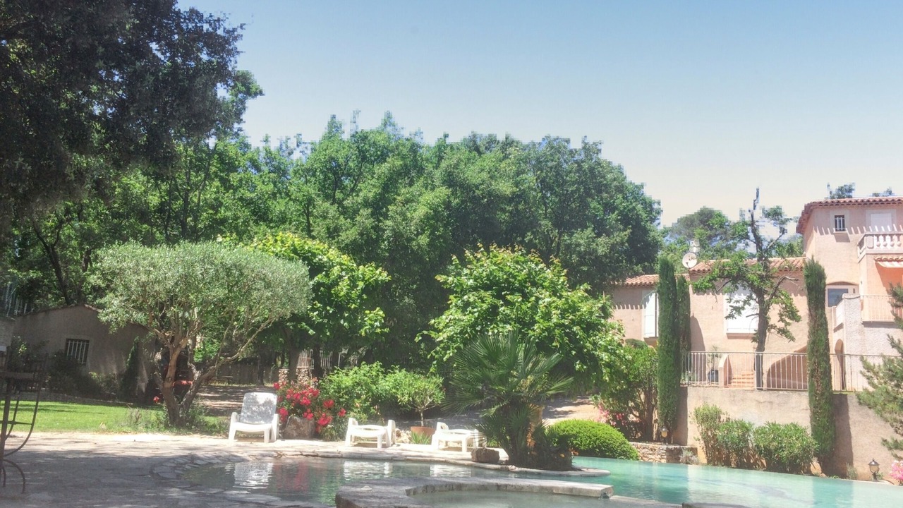 Photo of Outdoor in Saint-Maximin-la-Sainte-Baume