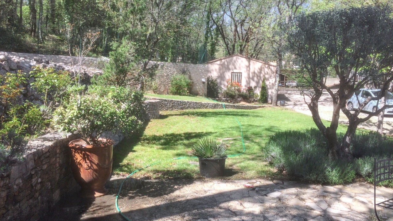 Photo of Outdoor in Saint-Maximin-la-Sainte-Baume