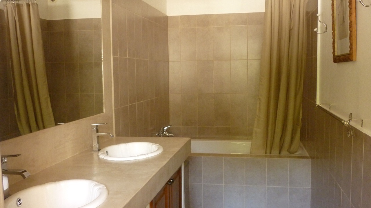 Photo of Bathroom in Beaumont-du-Ventoux