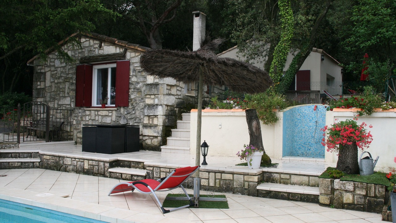 Photo of Outdoor in Comps