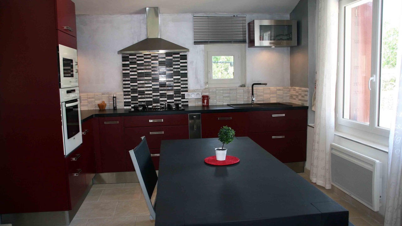 Photo of Kitchen in Comps