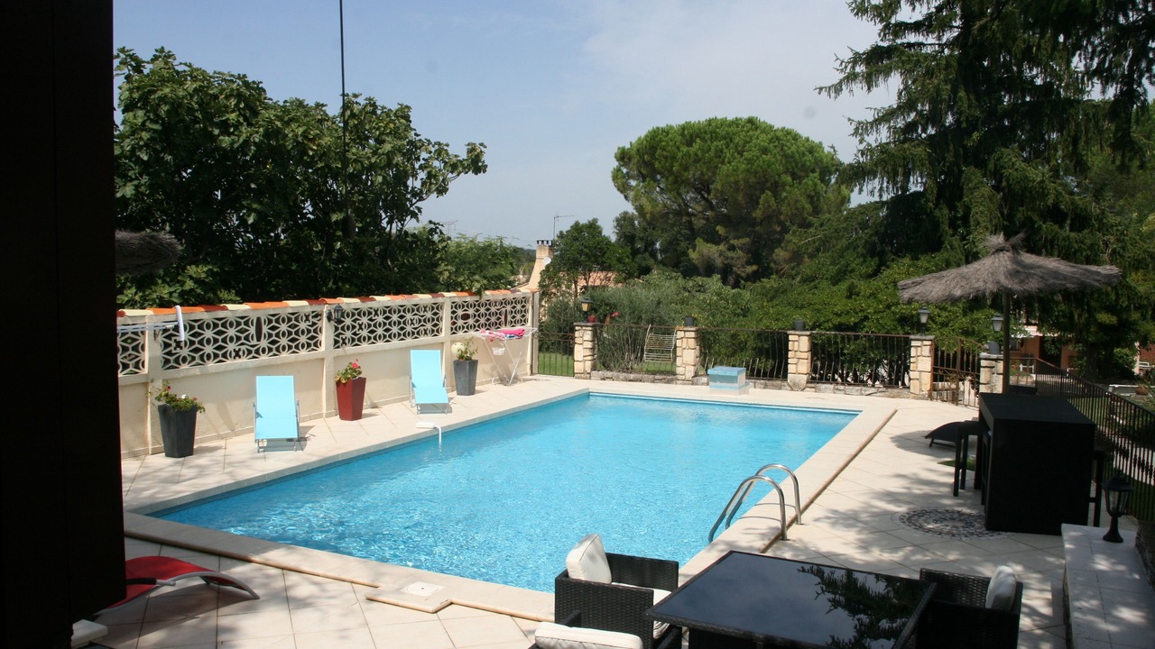 Photo of Outdoor in Comps