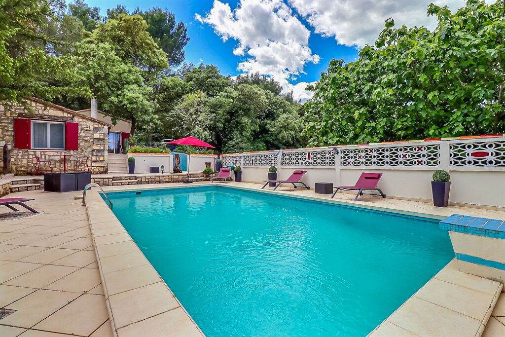 Photo of Outdoor in Comps