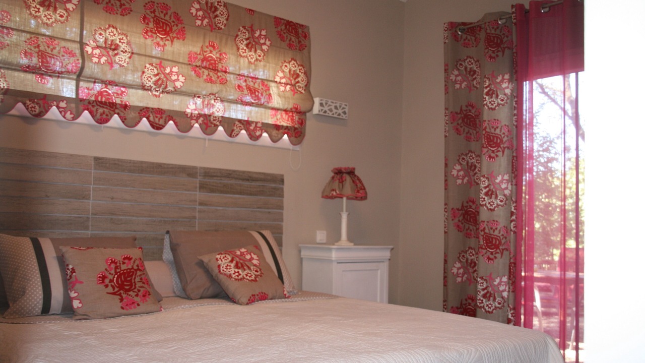 Photo of Bedroom in Comps