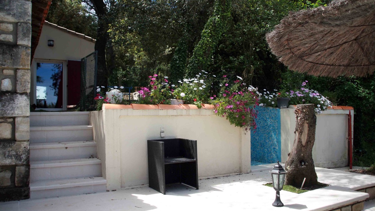 Photo of Patio Balcony in Comps