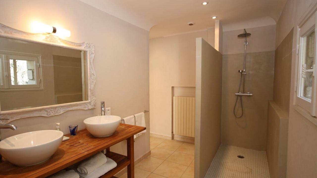 Photo of Bedroom in Menerbes