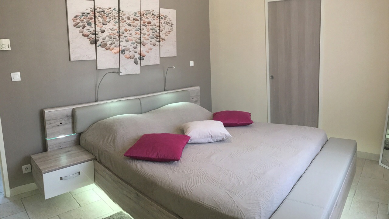 Photo of Bedroom in Vers-Pont-du-Gard