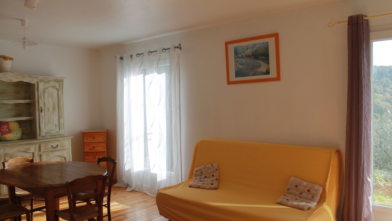 Photo of Livingroom in Lioux