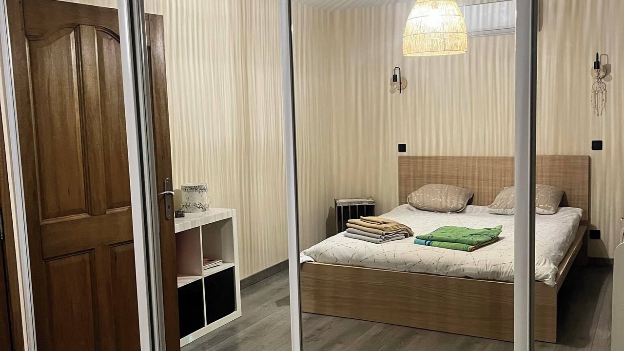Photo of Bedroom in Tourves