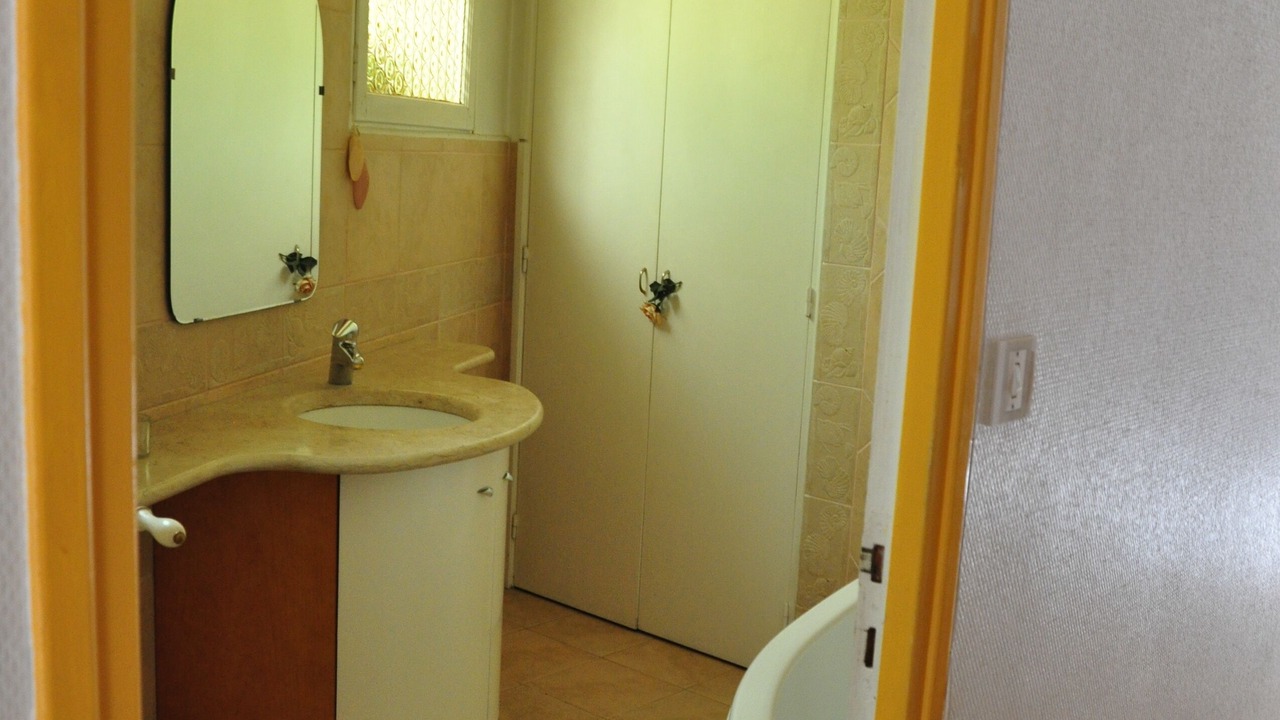 Photo of Bathroom in Orange
